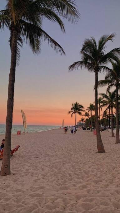Hollywood Beach, Steps To The Beach, Pool Εξωτερικό φωτογραφία